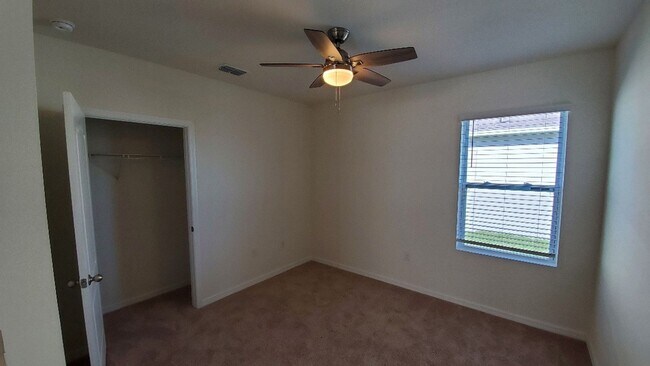 Building Photo - Woodbridge Lakes (New Community)