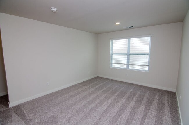 Building Photo - 170 Southwind Run