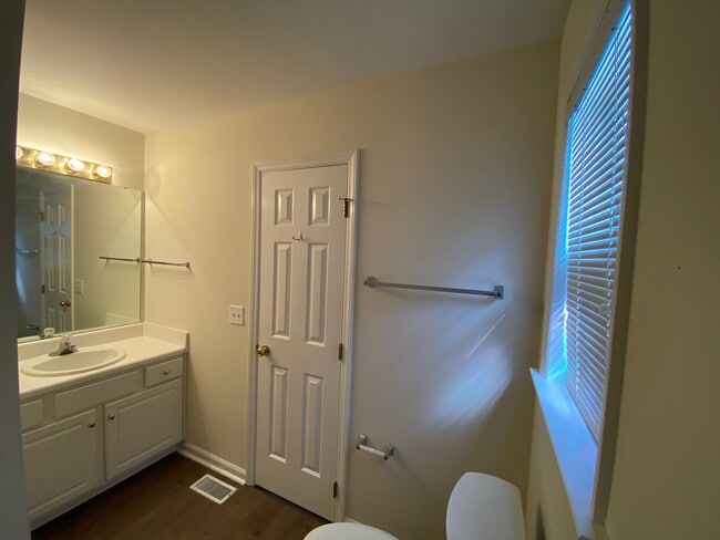 Building Photo - 5333 Cog Hill Ct