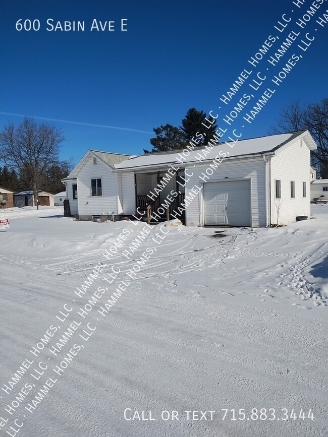 Building Photo - 600 Sabin Ave E