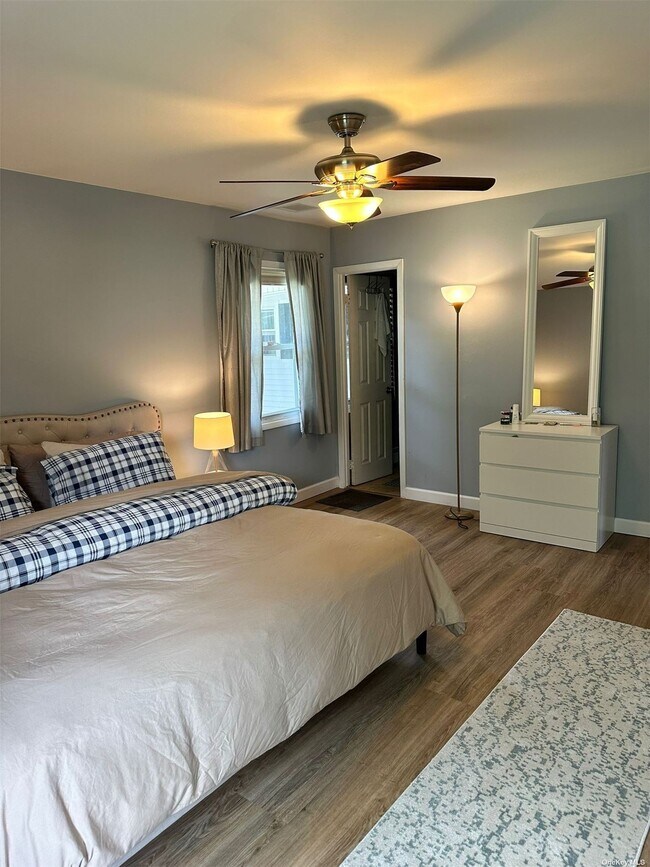 Building Photo - 115 Wedgewood Dr