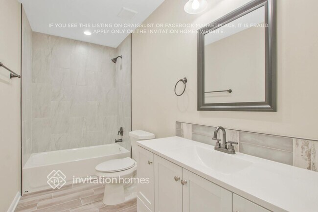 Building Photo - 1665 Elmwood Dr