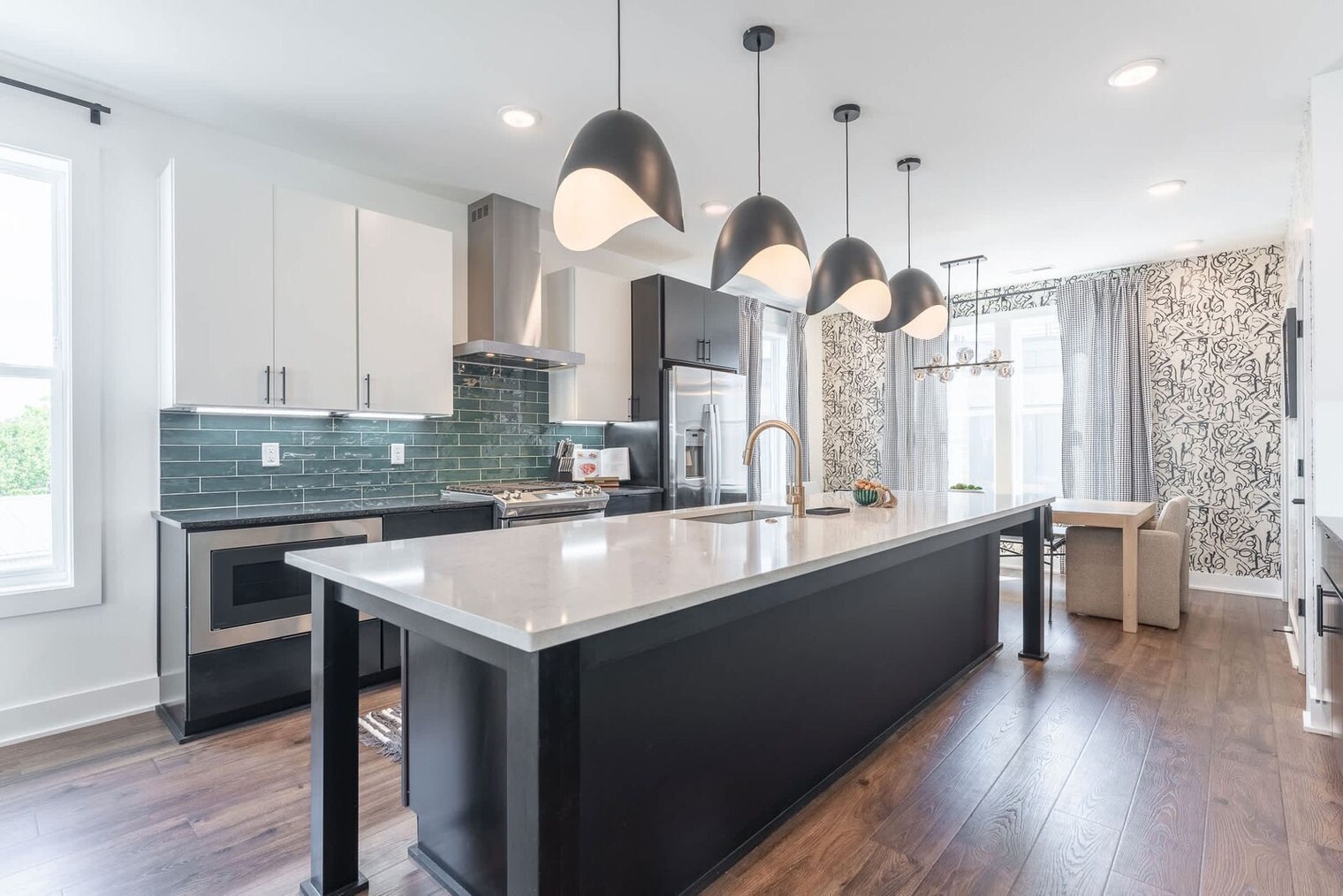 Building Photo - 89 Lucile St