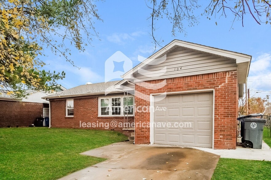 Building Photo - 104 S 108th E Ave