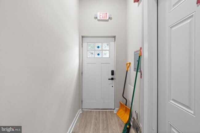 Building Photo - 2234 Master St