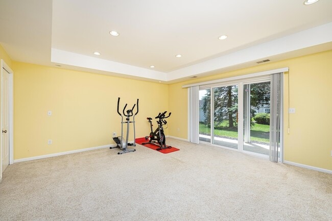 Building Photo - 2906 N Knightsbridge Cir