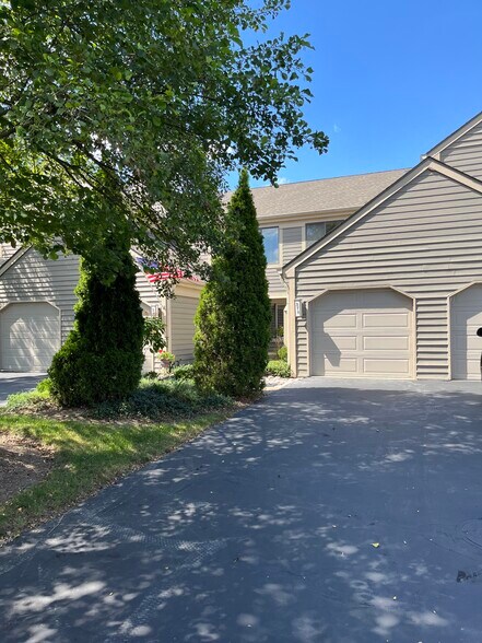 Street view - 378 White Oak Ln