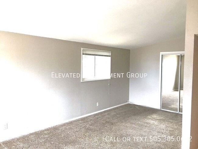 Building Photo - 4601 Goodrich Ave NE