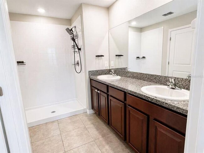 Building Photo - 7406 Rosy Periwinkle Ct