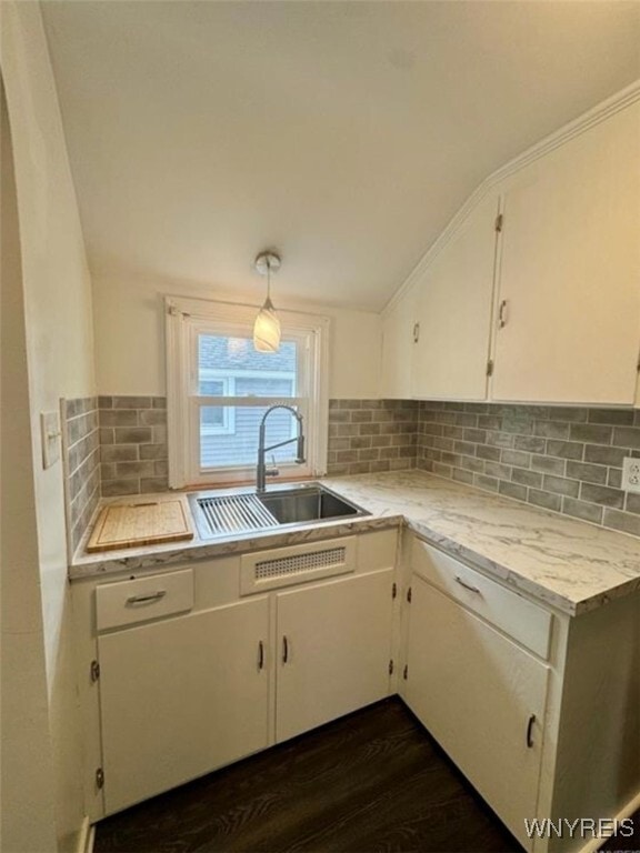 Building Photo - 268 Callodine Ave