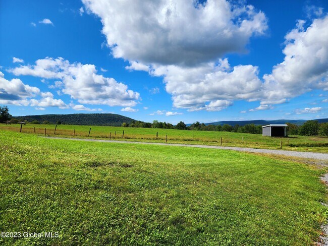 Building Photo - 285 Gridley Rd