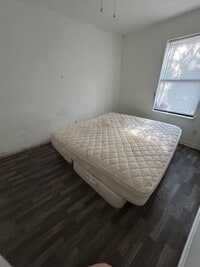 Building Photo - Huge 3 bed 2 full bath in Summerville!