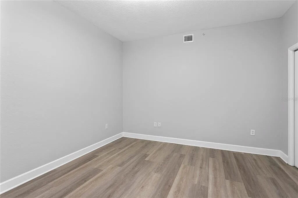 Building Photo - 12033 Gandy Blvd N