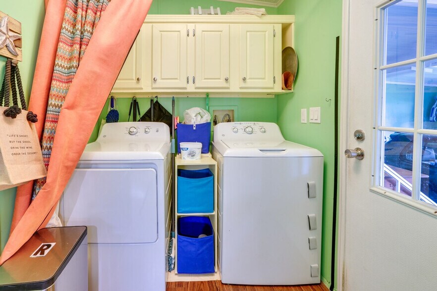 Building Photo - 274 Riverwood Rd