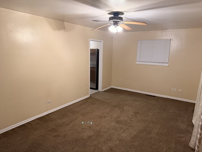 Building Photo - 1367 Burnham Ave