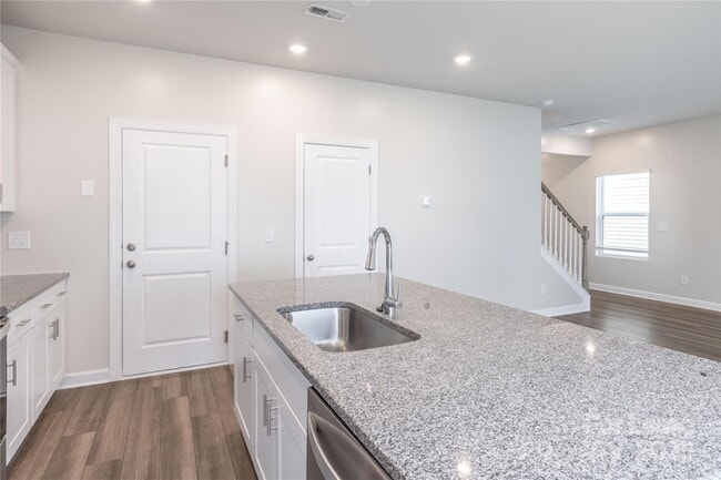 Building Photo - 2117 Morgan Hls Dr