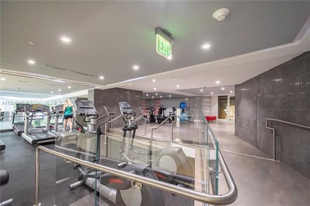 Building Photo - 901 Brickell Key Blvd