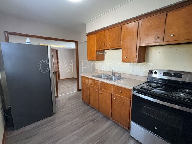 Building Photo - 1007 E North St