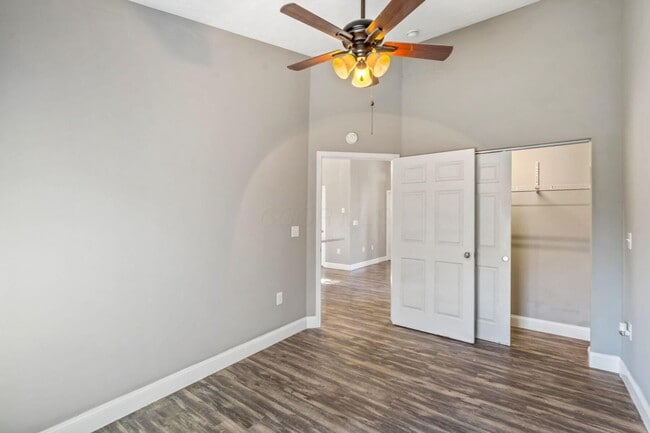 Building Photo - Pasadena Avenue