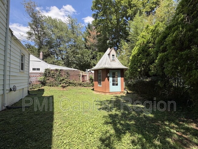 Building Photo - 11303 Dewey Rd