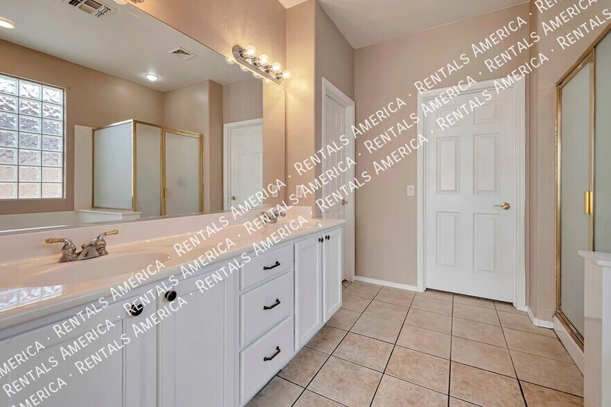 Building Photo - 27 W Mill Reef Dr