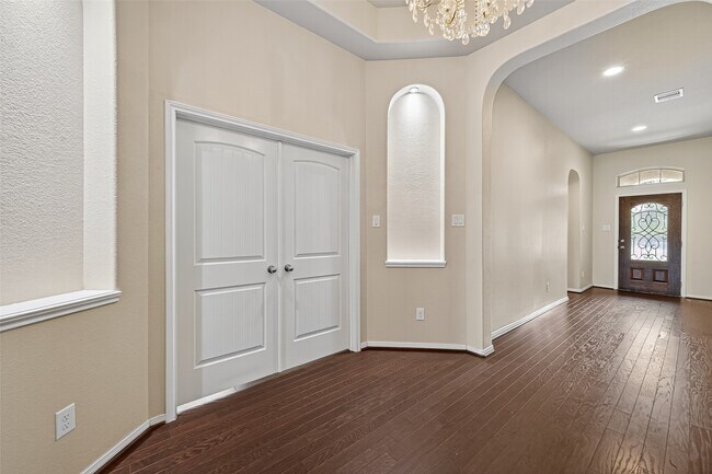 Building Photo - 13815 Wixford Trail