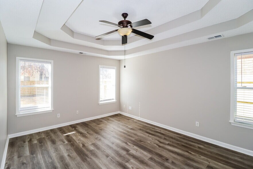 Building Photo - 9395 Brancaster Dr