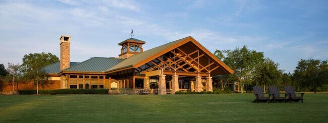 Building Photo - 539 Hedgewood Dr
