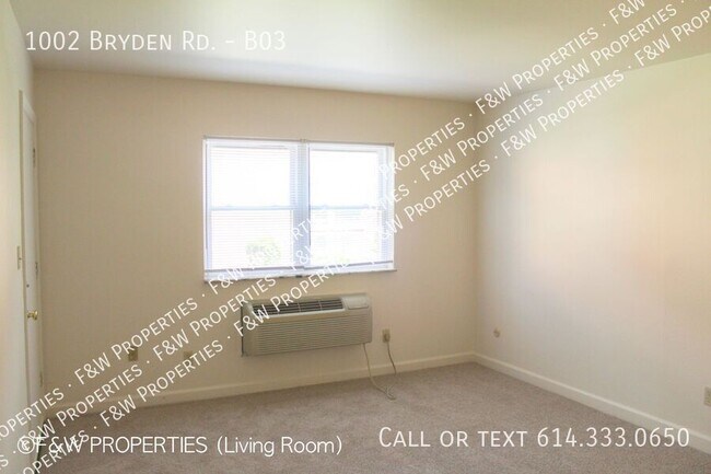 Building Photo - 1002 Bryden Rd