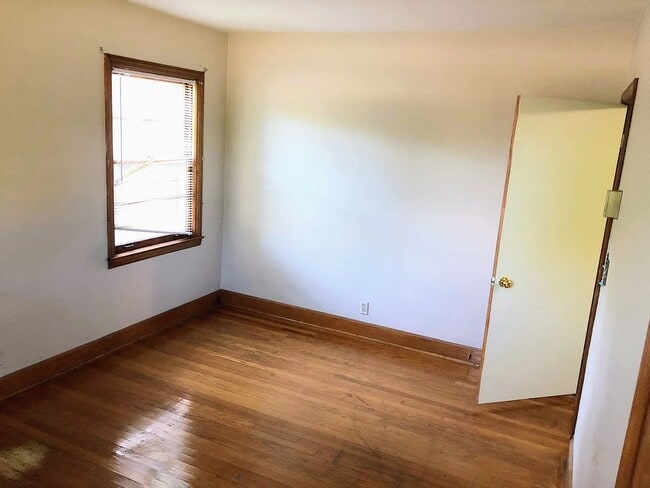 Building Photo - 1619 Jones Blvd