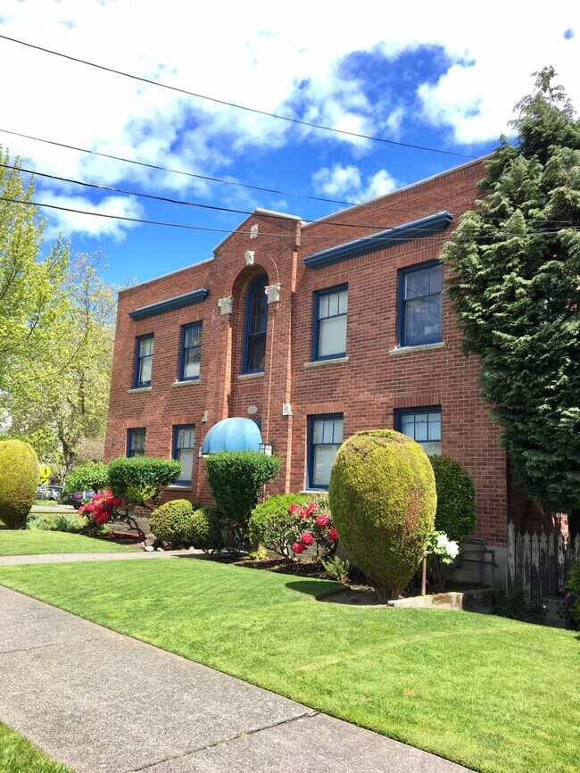 Primary Photo - The Metz Apartments - 1 bedroom