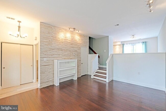 Building Photo - 5411 Crossrail Dr