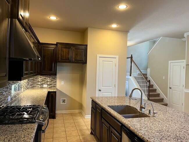 Building Photo - 1126 Amber Rose Way
