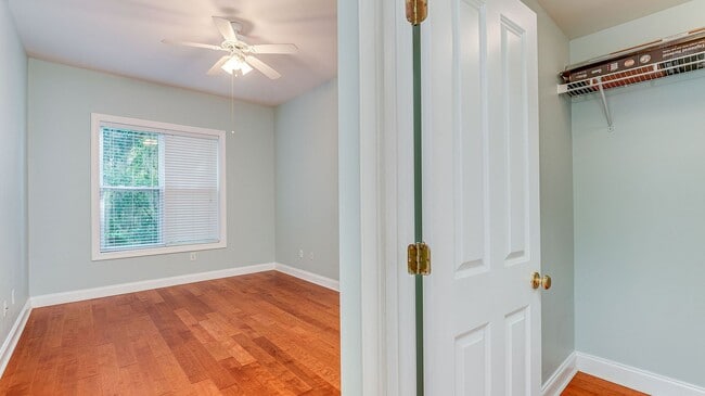 Building Photo - 2 Bedroom 2 Bath Condo in Indigo Hall at H...