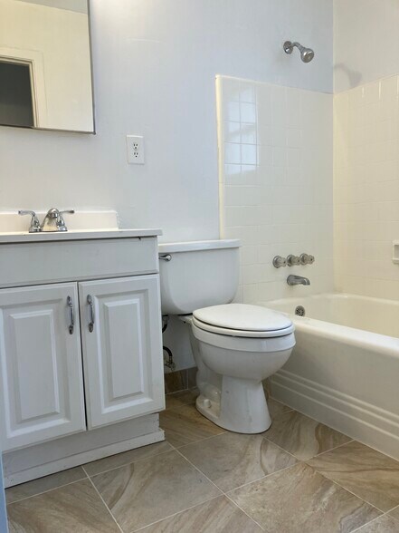 Building Photo - 3471 Stauss Ave