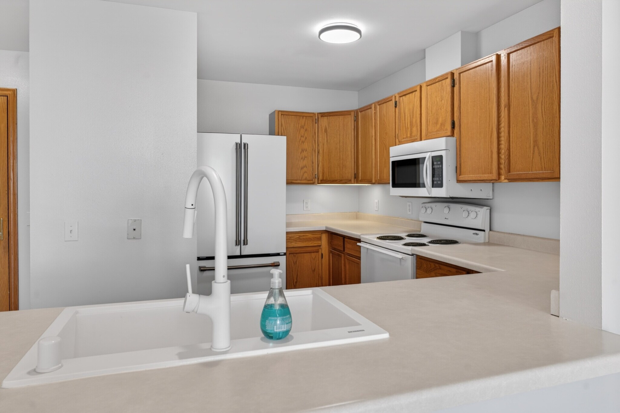 Building Photo - 301 Harbour Town Dr