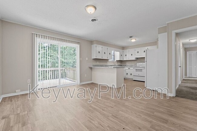 Building Photo - 122 Shadowood Dr