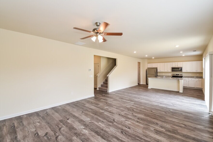 Building Photo - 324 Hamilton Pointe Dr