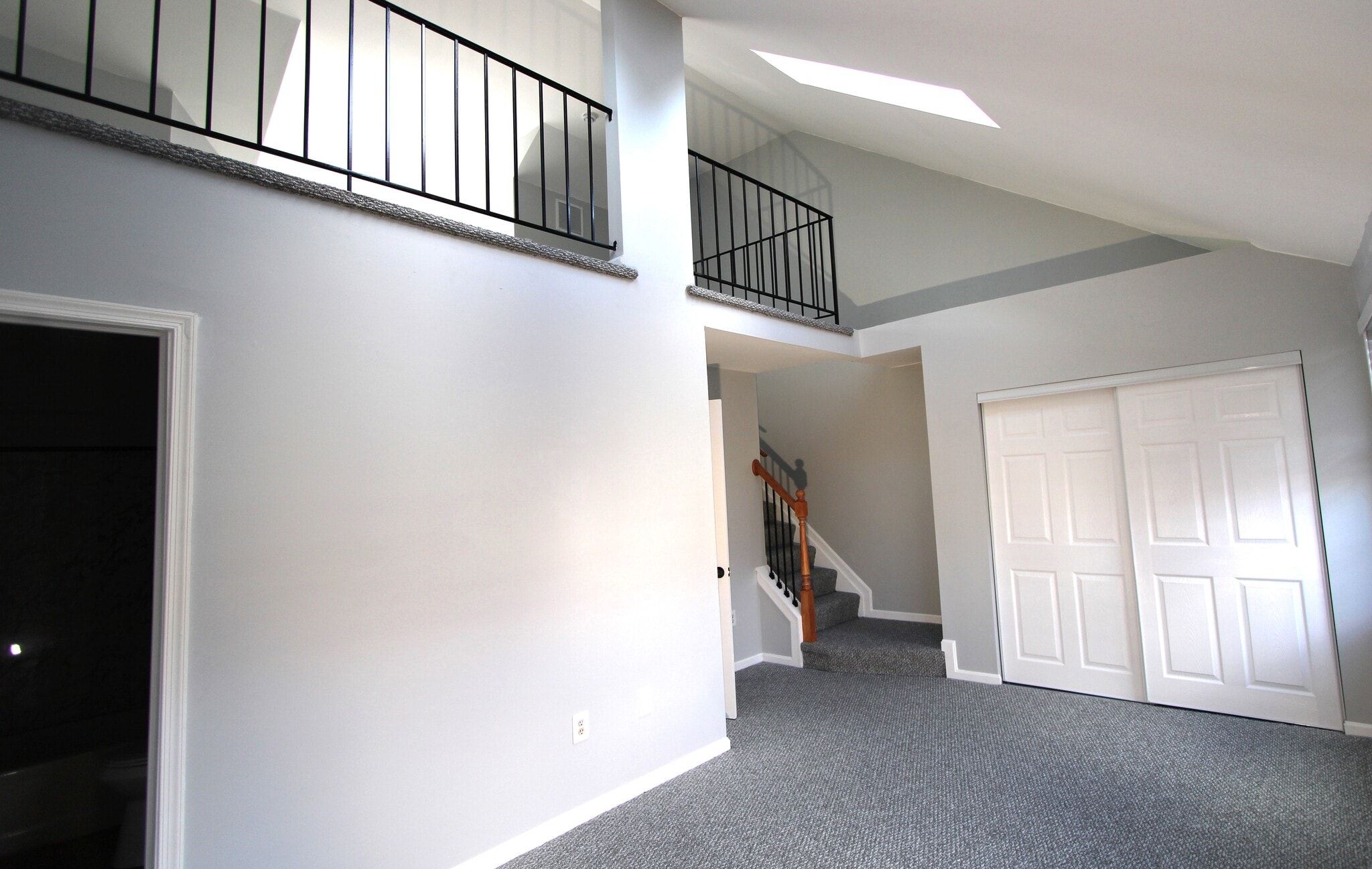 Building Photo - 7827 Hidden Creek Way