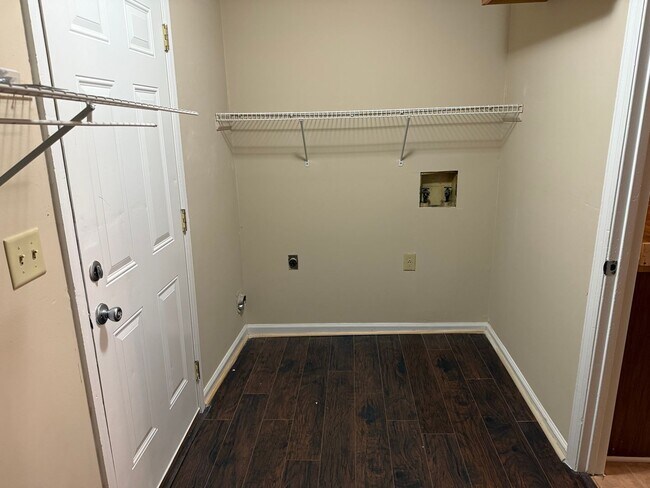 Building Photo - 45 Ezzard St