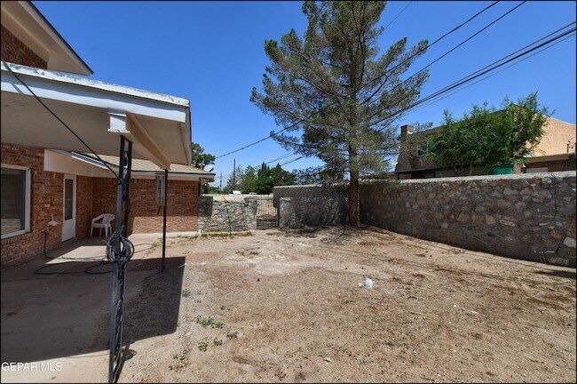 Building Photo - 6913 Pamlico Dr