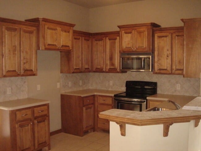 Building Photo - Open Plan - Edmond Schools - Must See