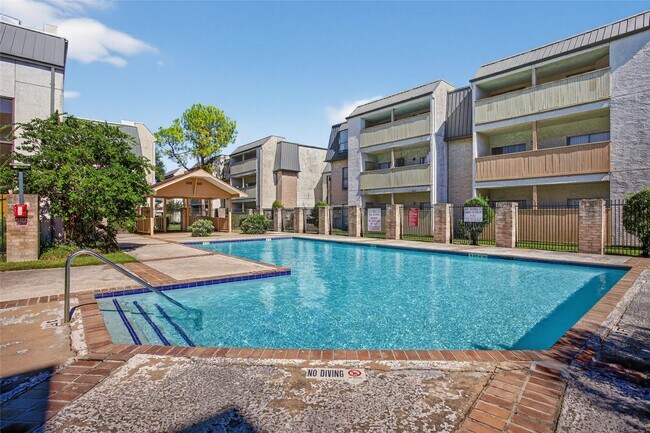 Building Photo - 8527 Hearth Dr