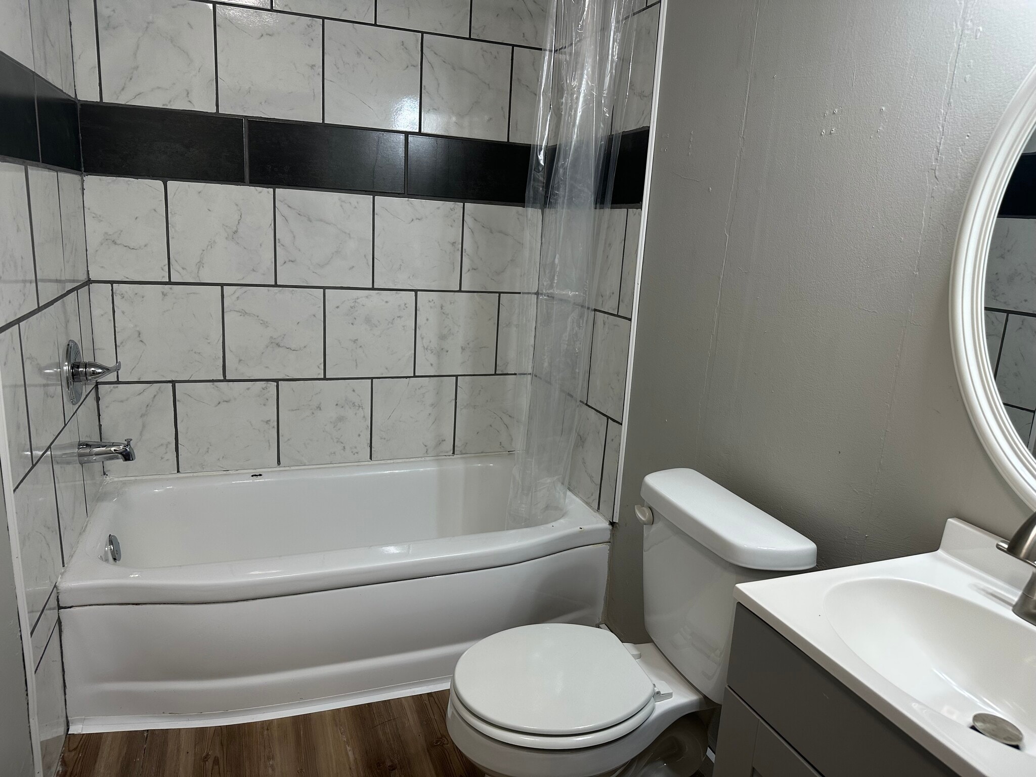 Bathroom - 622 S Mission Ave
