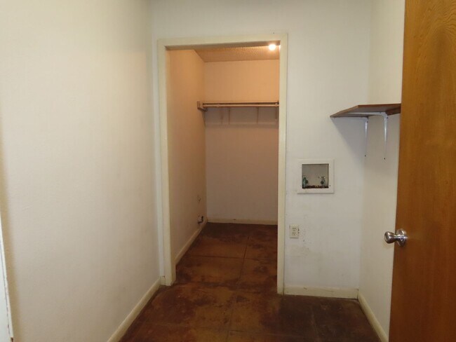 Building Photo - Whitehouse ISD! Spacious 3 Bedroom, 2 Bath...