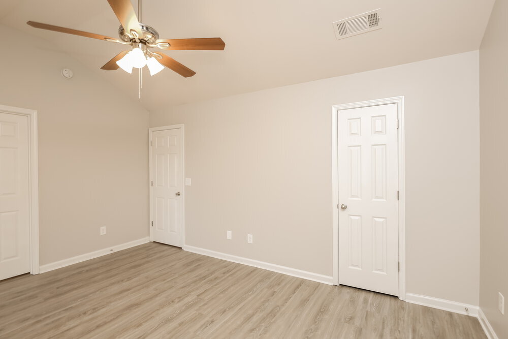 Building Photo - 414 Hidden Creek Ct