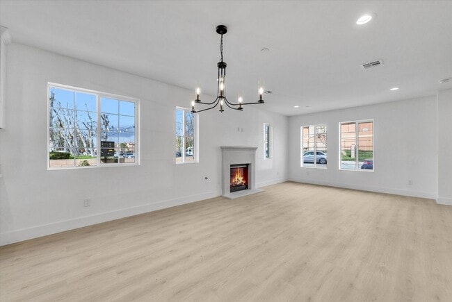 Building Photo - 16385 Valencia Ave