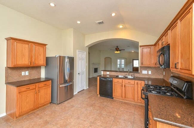 Building Photo - 25523 Lockspur Dr