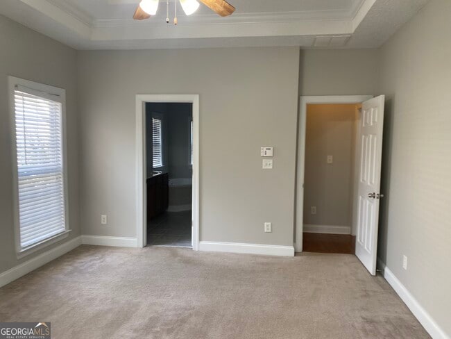 Building Photo - 44 Vaux Way