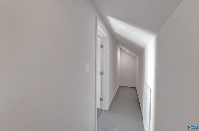 Building Photo - 2022 Calico Ct